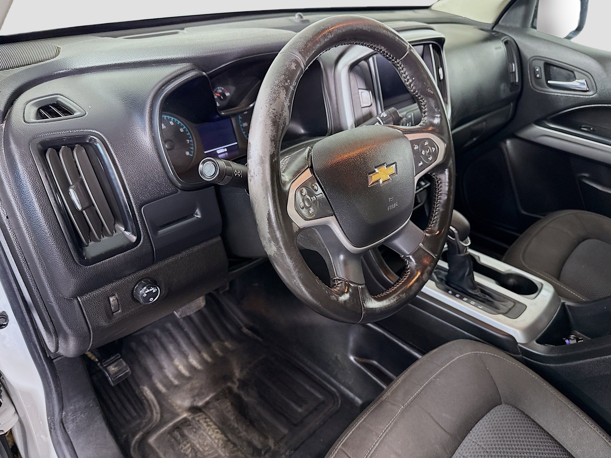 Used 2022 Chevrolet Colorado LT w/ Fleet Safety Package image 22