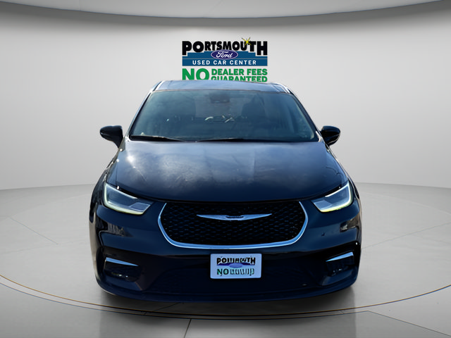 Used 2024 Chrysler Pacifica Touring-L FWD image 8