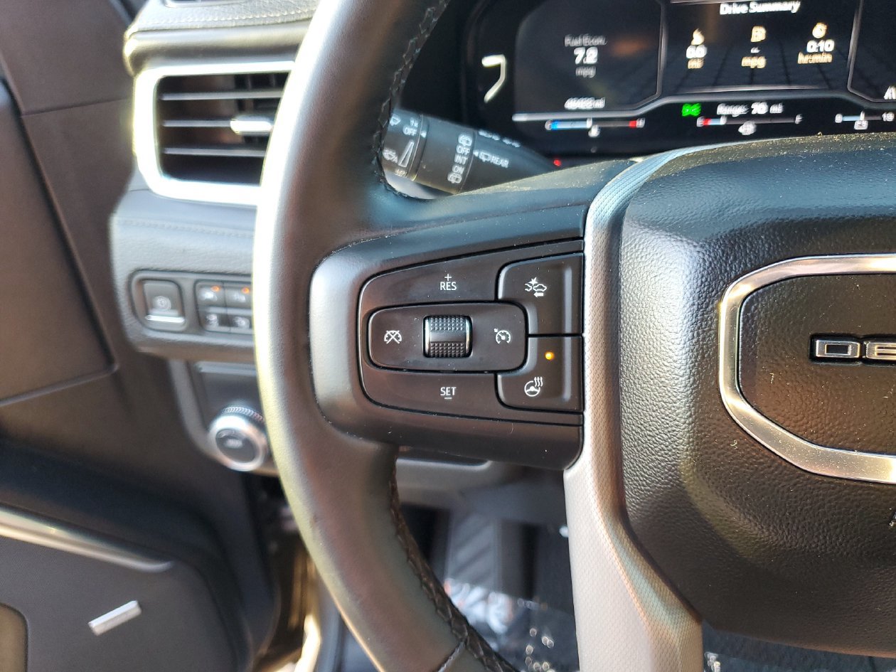 Used 2023 GMC Yukon XL Denali RWD image 27