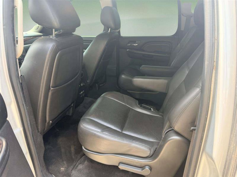Used 2014 GMC Yukon XL Denali AWD/4WD image 16