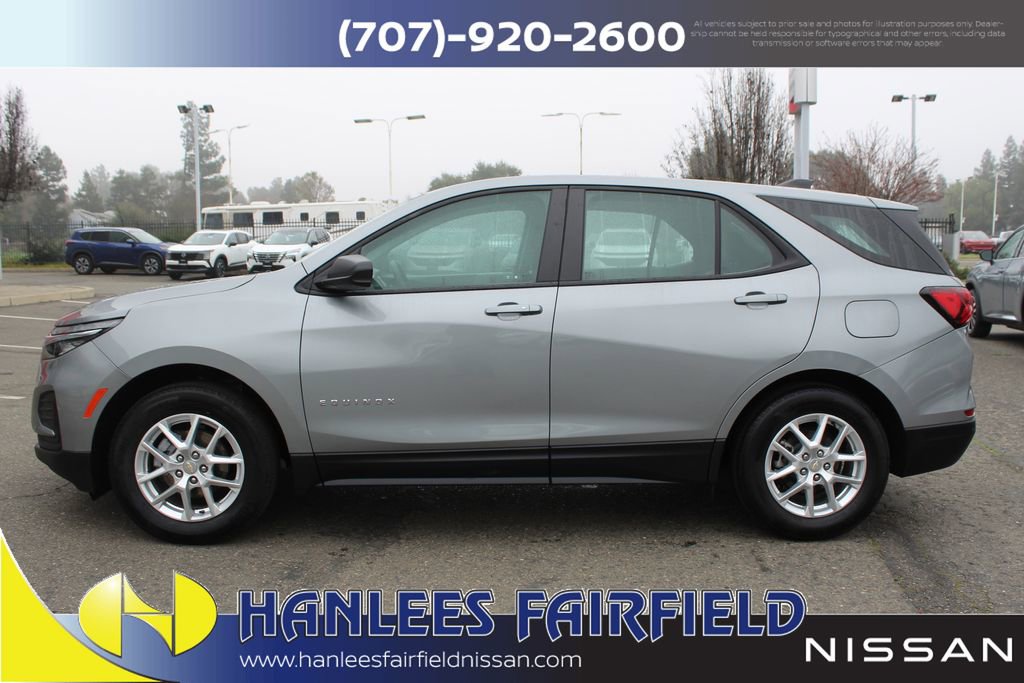 Used 2024 Chevrolet Equinox LS w/ Driver Confidence II Package FWD image 2
