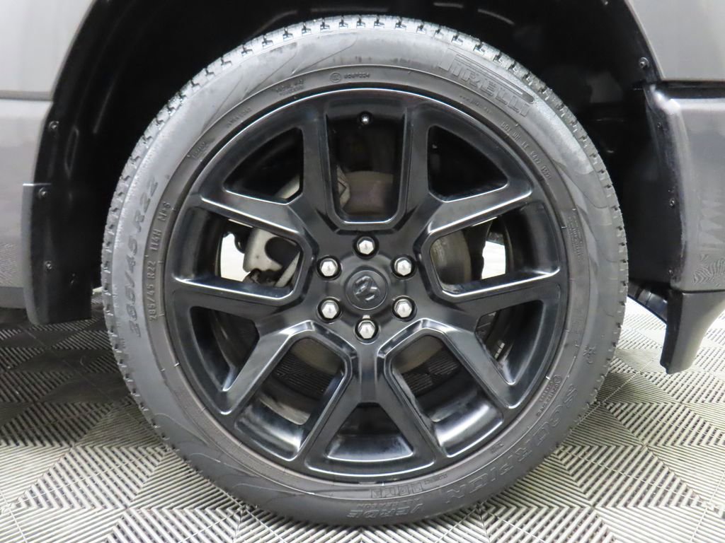 Used 2023 RAM 1500 Laramie AWD/4WD image 10