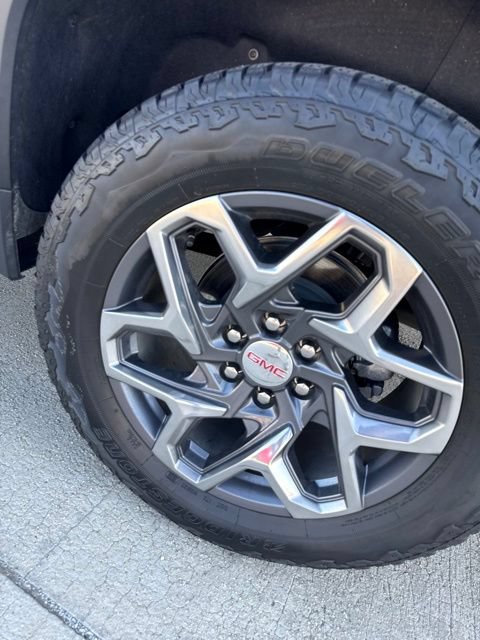 Used 2026 GMC Sierra 1500 SLT w/ SLT Premium Plus Package AWD/4WD image 11