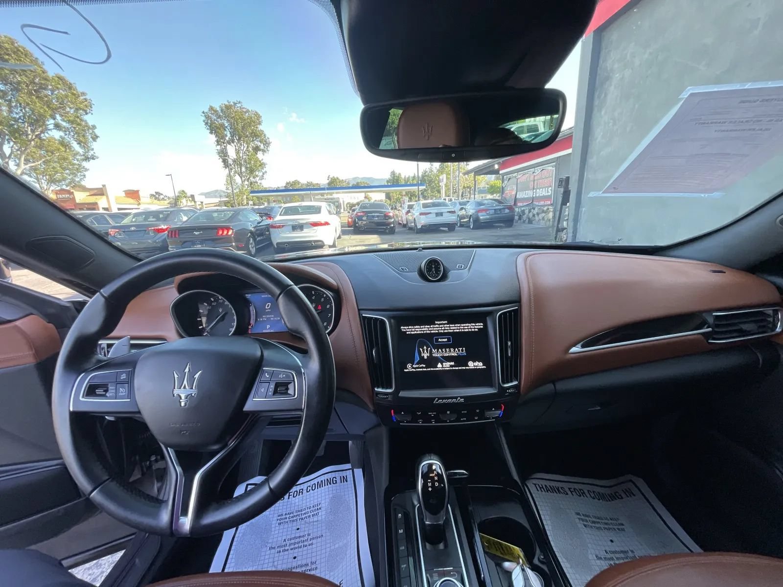 Used 2017 Maserati Levante AWD/4WD image 10