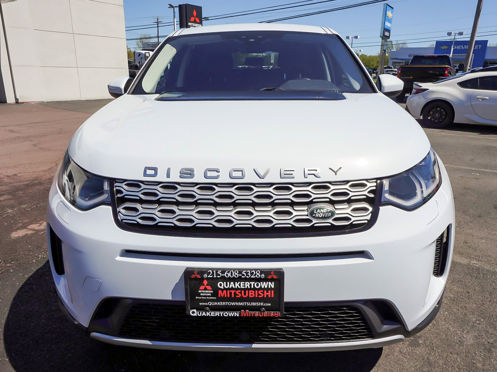 Used 2020 Land Rover Discovery Sport SE AWD/4WD image 2