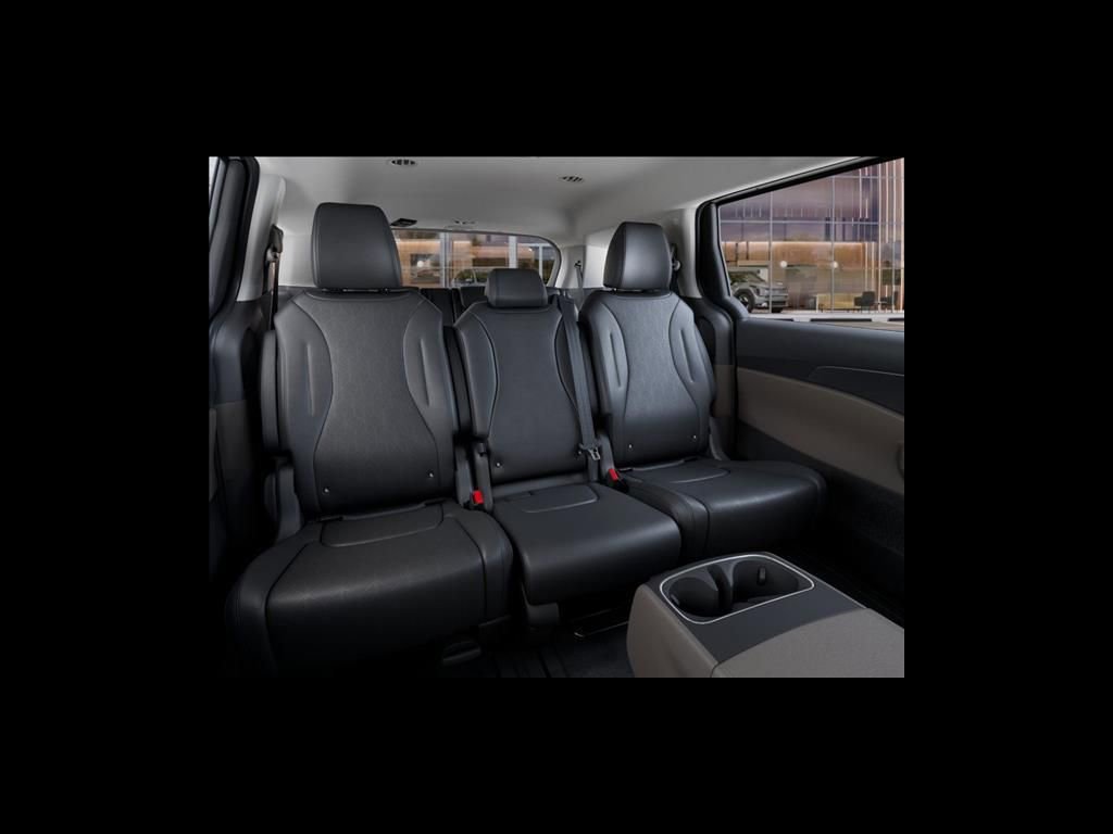 New 2026 Kia Carnival LXS image 16