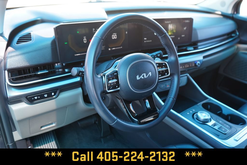 Used 2026 Kia Carnival LXS FWD image 15