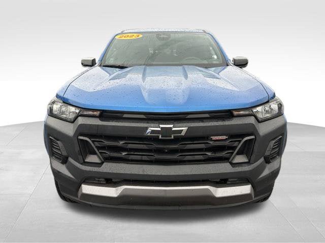 Used 2023 Chevrolet Colorado Trail Boss w/ Technology Package AWD/4WD image 2
