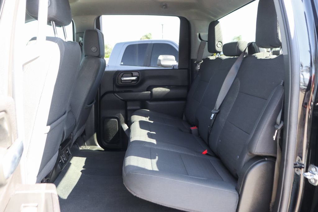 Used 2025 Chevrolet Silverado 2500 Custom w/ Custom Value Package AWD/4WD image 32