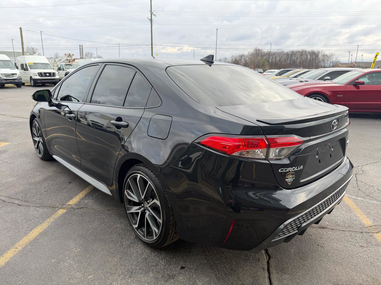 Used 2020 Toyota Corolla SE w/ SE Premium Package image 5