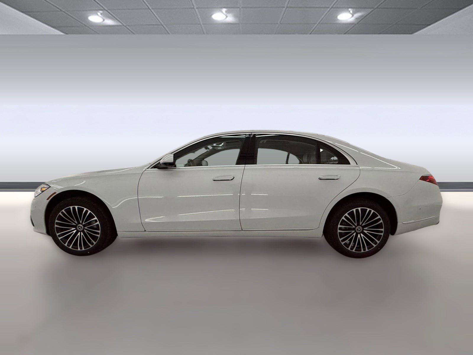 New 2026 Mercedes-Benz S 500 4MATIC image 2