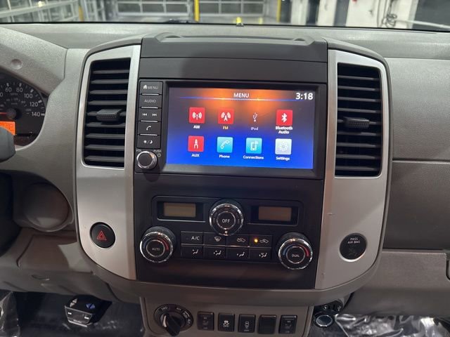 Used 2021 Nissan Frontier SV w/ Midnight Edition Floor Mats image 35