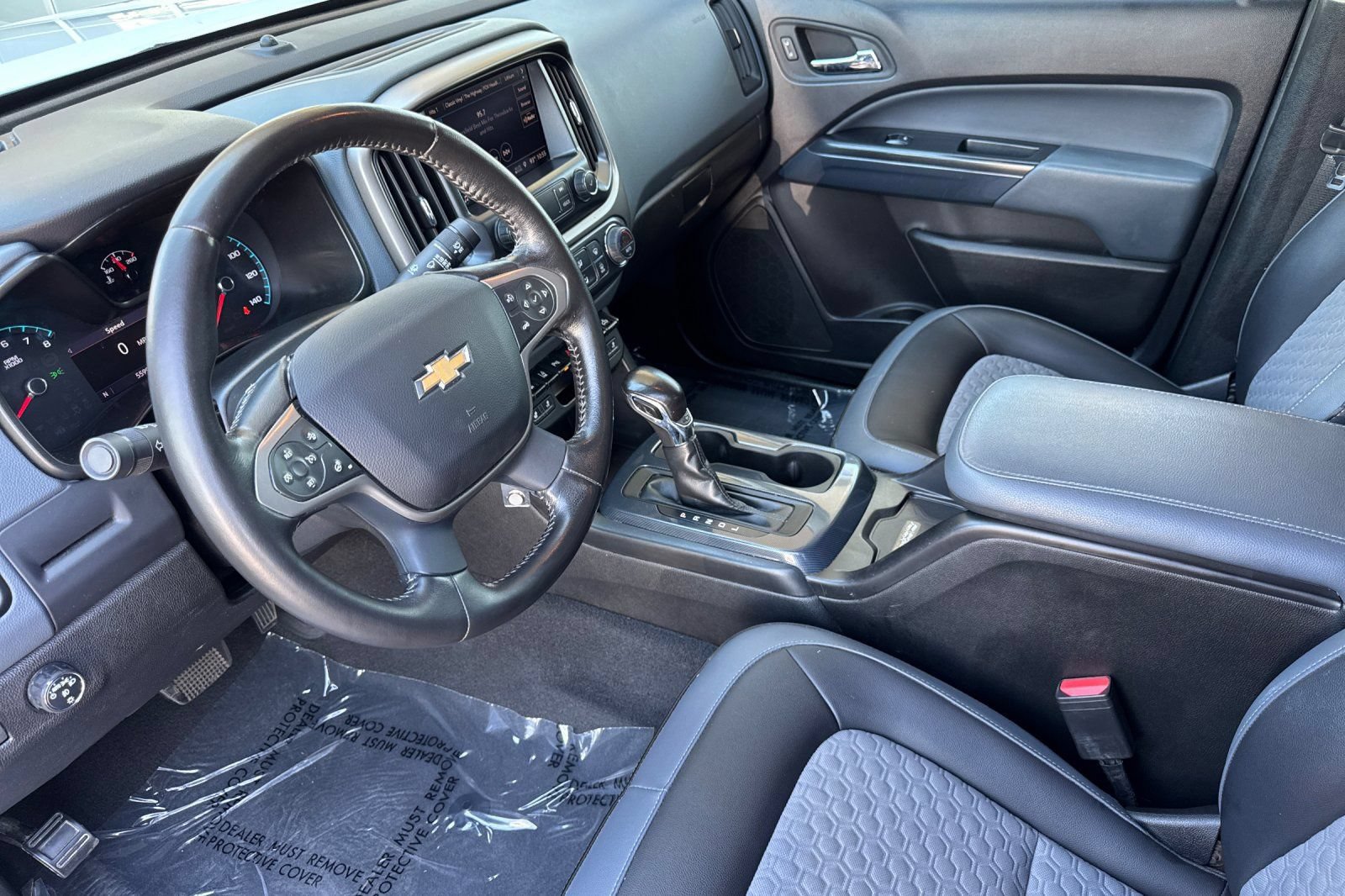 Certified 2022 Chevrolet Colorado Z71 w/ Safety Package RWD image 10