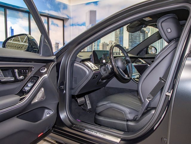 Certified 2024 Mercedes-Benz S 500 4MATIC image 13