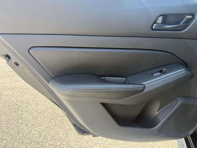 Used 2024 Nissan Altima 2.5 SV FWD image 9