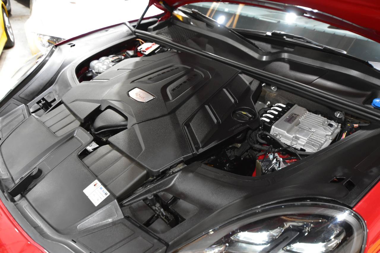 Used 2021 Porsche Cayenne AWD/4WD image 55