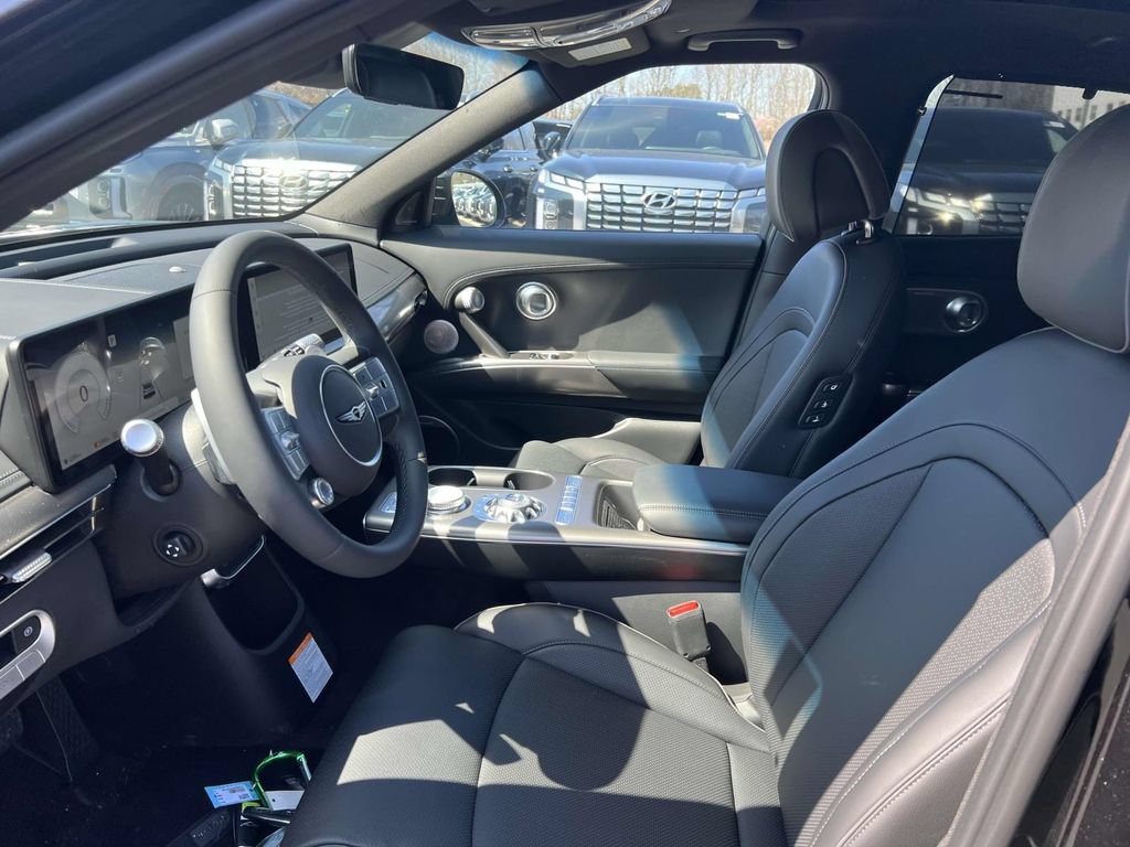 New 2024 Genesis GV60 Advanced AWD/4WD image 15