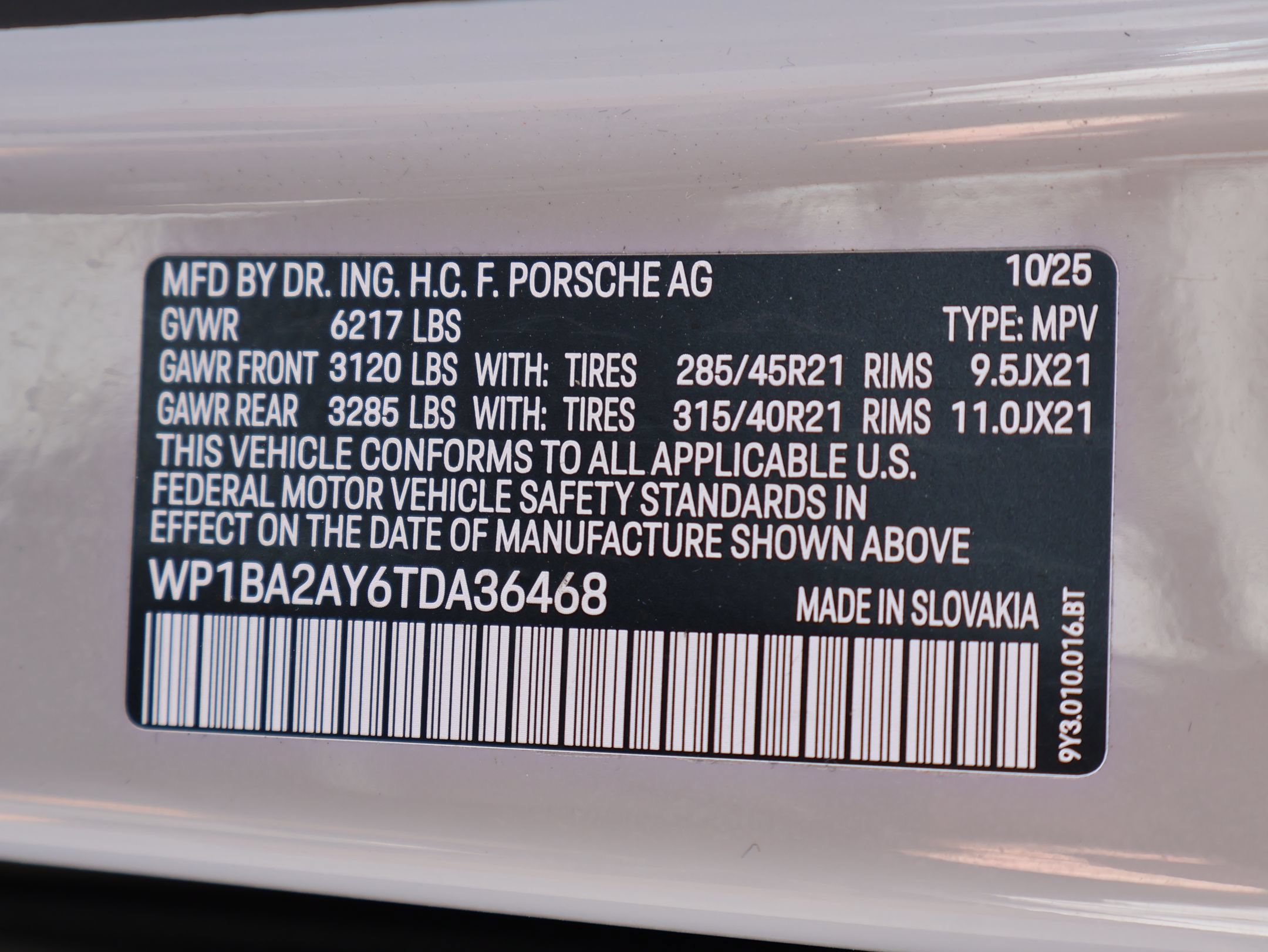 Certified 2026 Porsche Cayenne Coupe AWD/4WD image 36