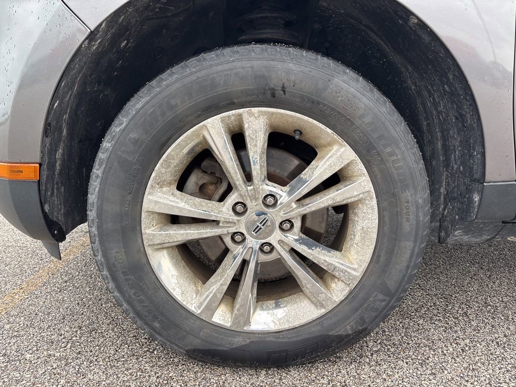 Used 2010 Lincoln MKX 2WD image 13