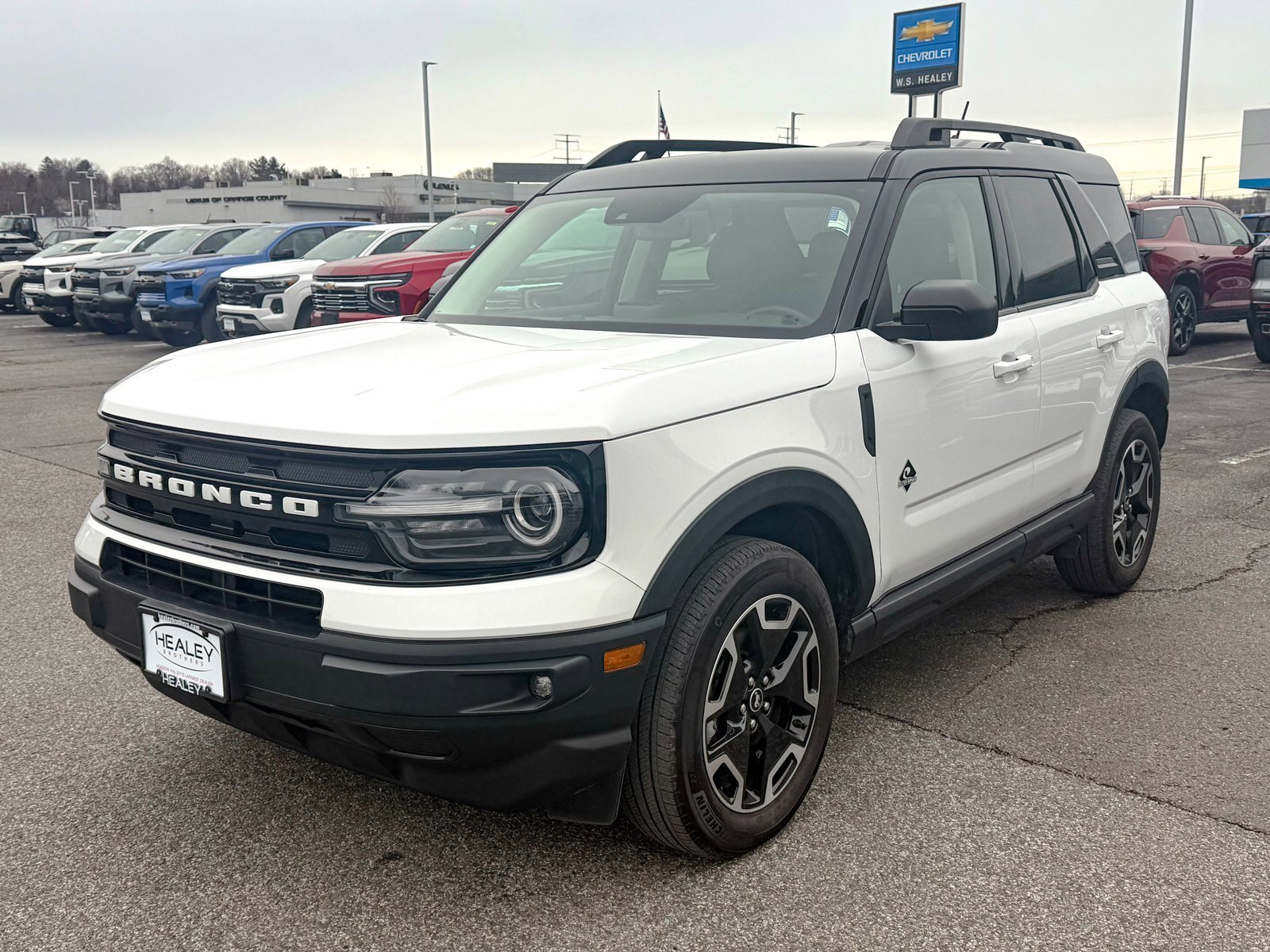Used 2024 Ford Bronco Sport Outer Banks image 3