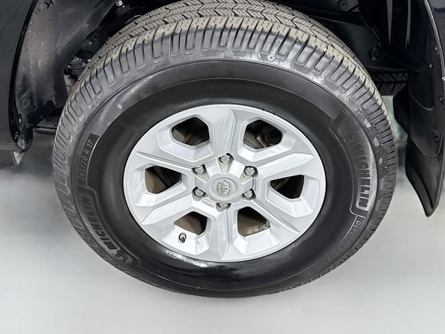 Certified 2021 Toyota 4Runner SR5 image 30