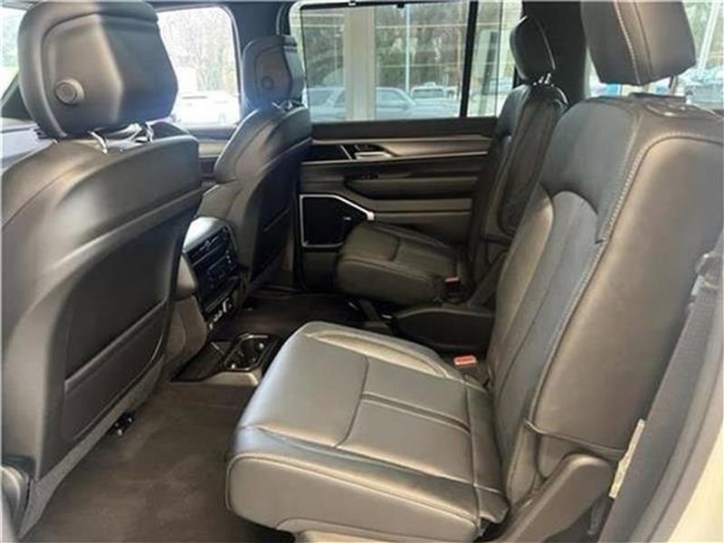 New 2026 Jeep Grand Wagoneer Limited image 43