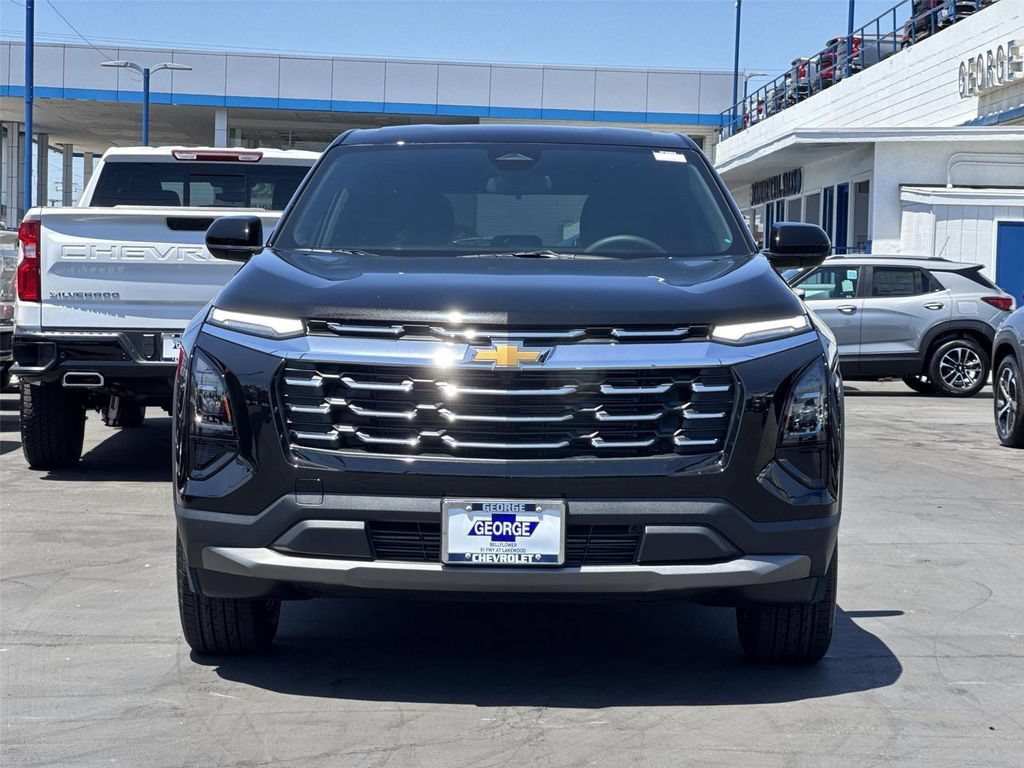 New 2027 Chevrolet Equinox LT w/ LPO, Floor Liner Package FWD image 2