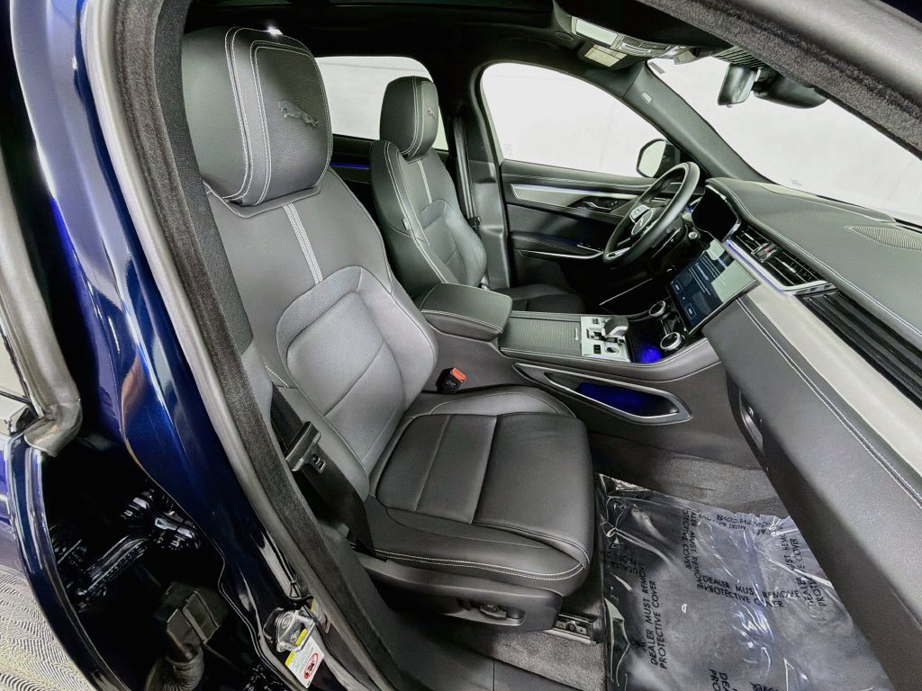 Certified 2026 Jaguar F-PACE R-Dynamic S AWD/4WD image 29