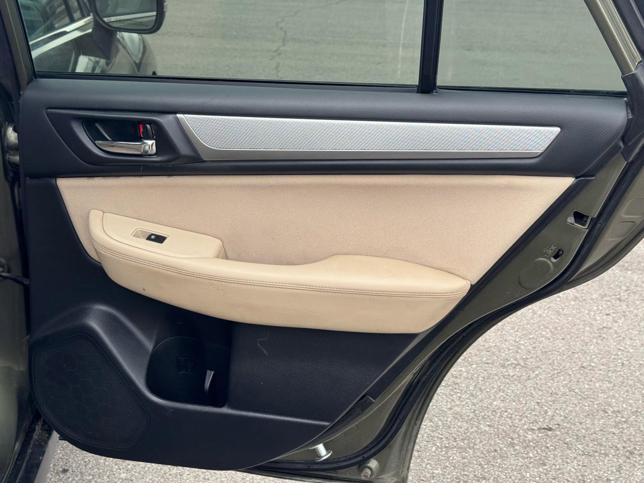 Used 2018 Subaru Outback 2.5i Premium image 18