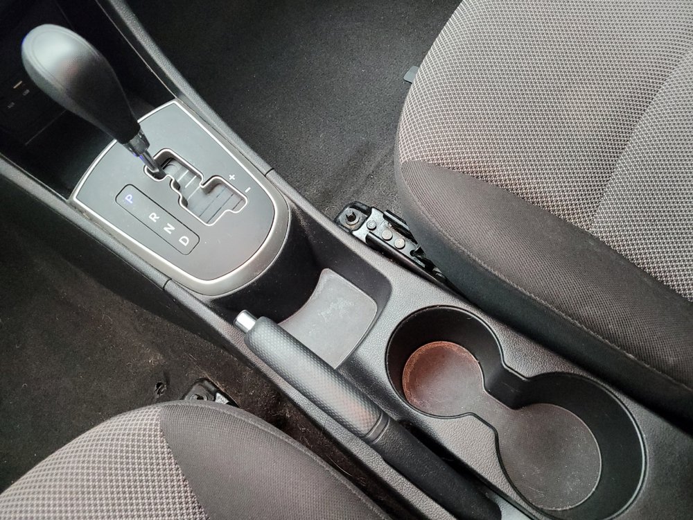 Used 2014 Hyundai Accent GS FWD image 26