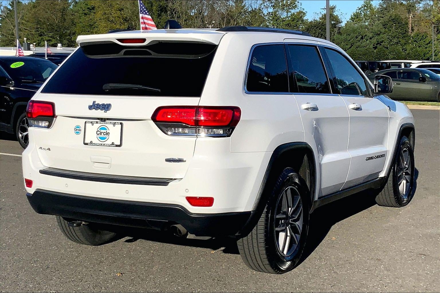 Used 2020 Jeep Grand Cherokee Laredo w/ Quick Order Package 2BN North AWD/4WD image 11