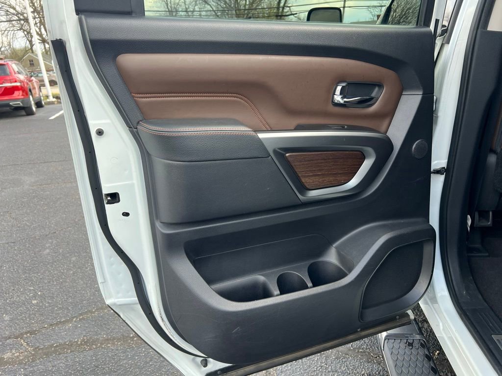 Used 2016 Nissan Titan Platinum Reserve image 20