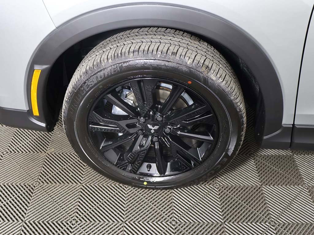 New 2026 Mitsubishi Eclipse Cross Black Edition image 18