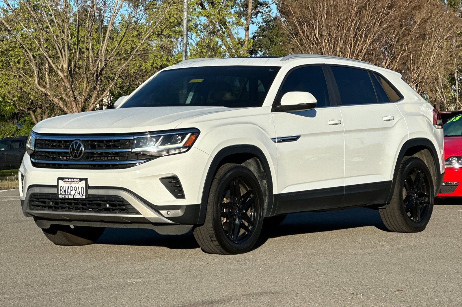 Used 2020 Volkswagen Atlas Cross Sport SE w/ Panoramic Sunroof Package image 8