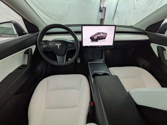 Used 2022 Tesla Model Y Performance image 12