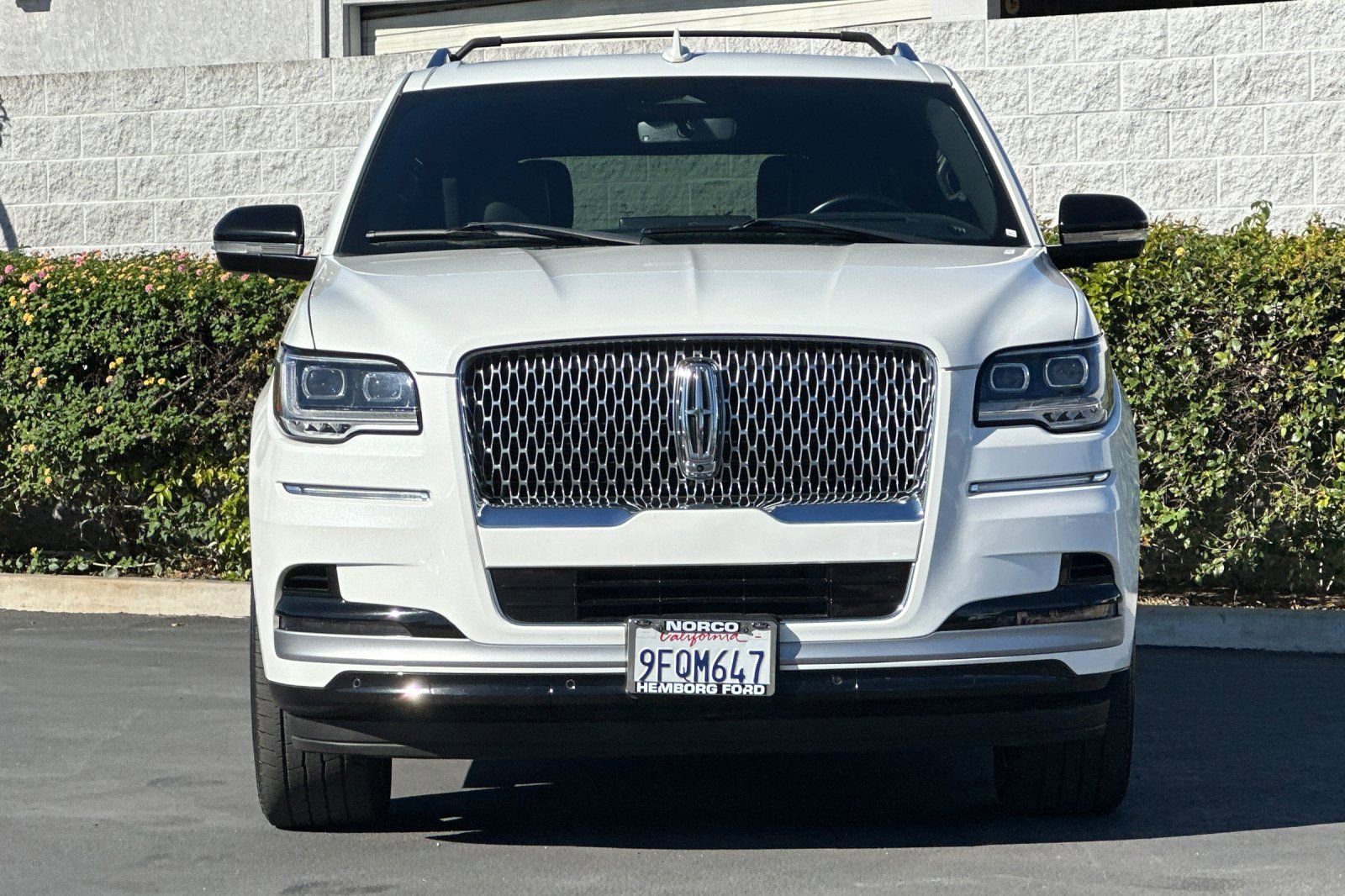 Used 2023 Lincoln Navigator L Reserve image 9