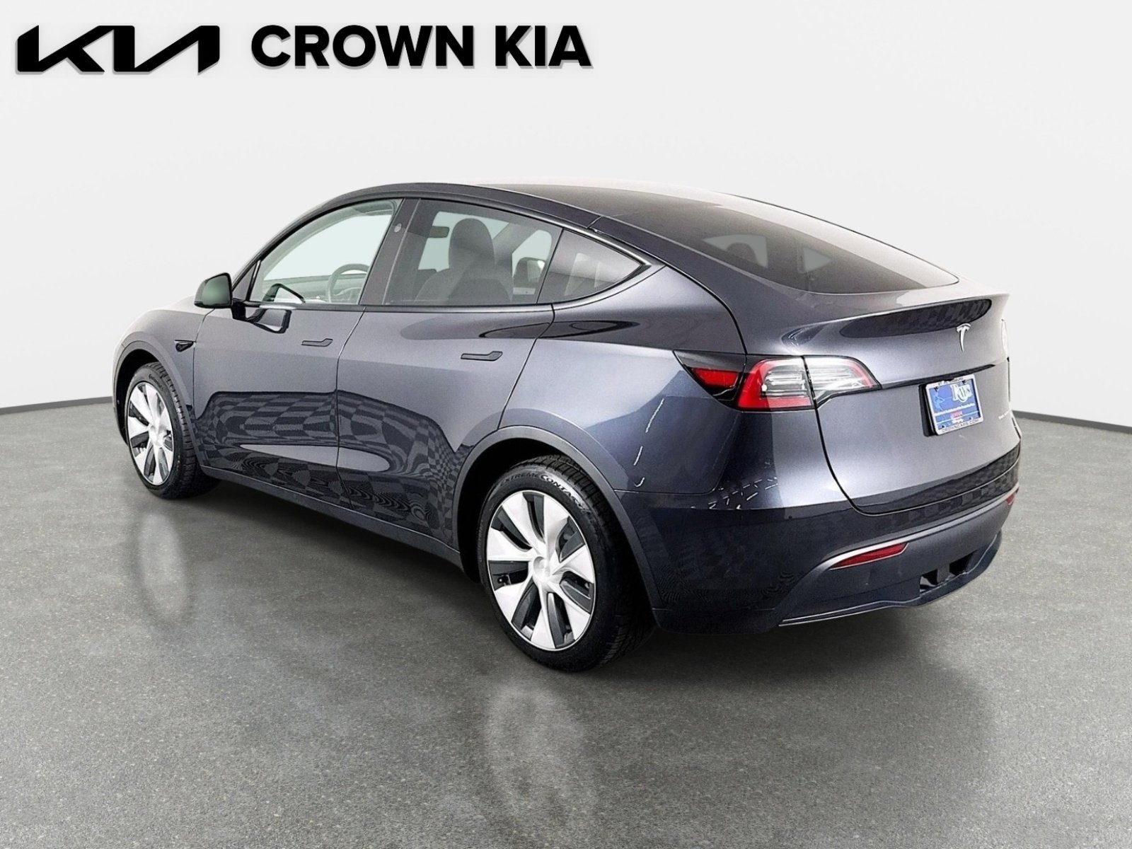 Used 2024 Tesla Model Y Long Range AWD/4WD image 8