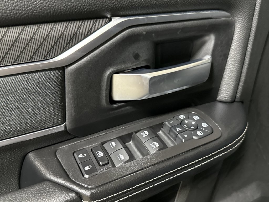 New 2026 RAM 3500 Big Horn AWD/4WD image 21