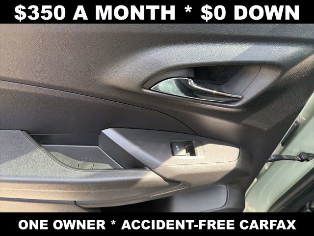 Used 2024 Chevrolet Trax ACTIV w/ Sunroof Package FWD image 31