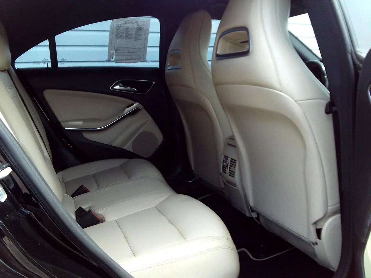 Used 2015 Mercedes-Benz CLA 250 4MATIC w/ Premium 1 Package image 27