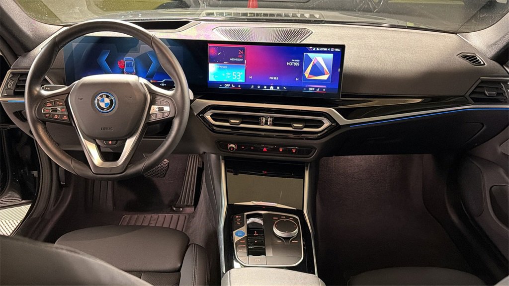 Used 2024 BMW i4 eDrive35 w/ Premium Package image 17