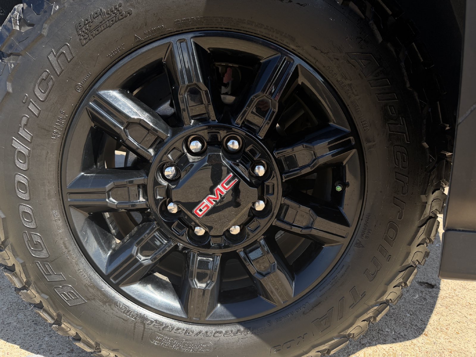 Used 2025 GMC Sierra 3500 AT4 w/ AT4 Premium Plus Package AWD/4WD image 10