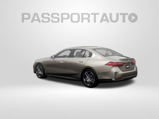 New 2027 BMW i5 eDrive40 w/ Premium Package RWD image 2