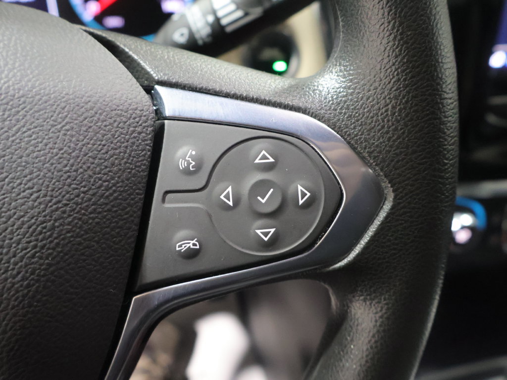 Used 2022 Chevrolet Traverse LS AWD/4WD image 35