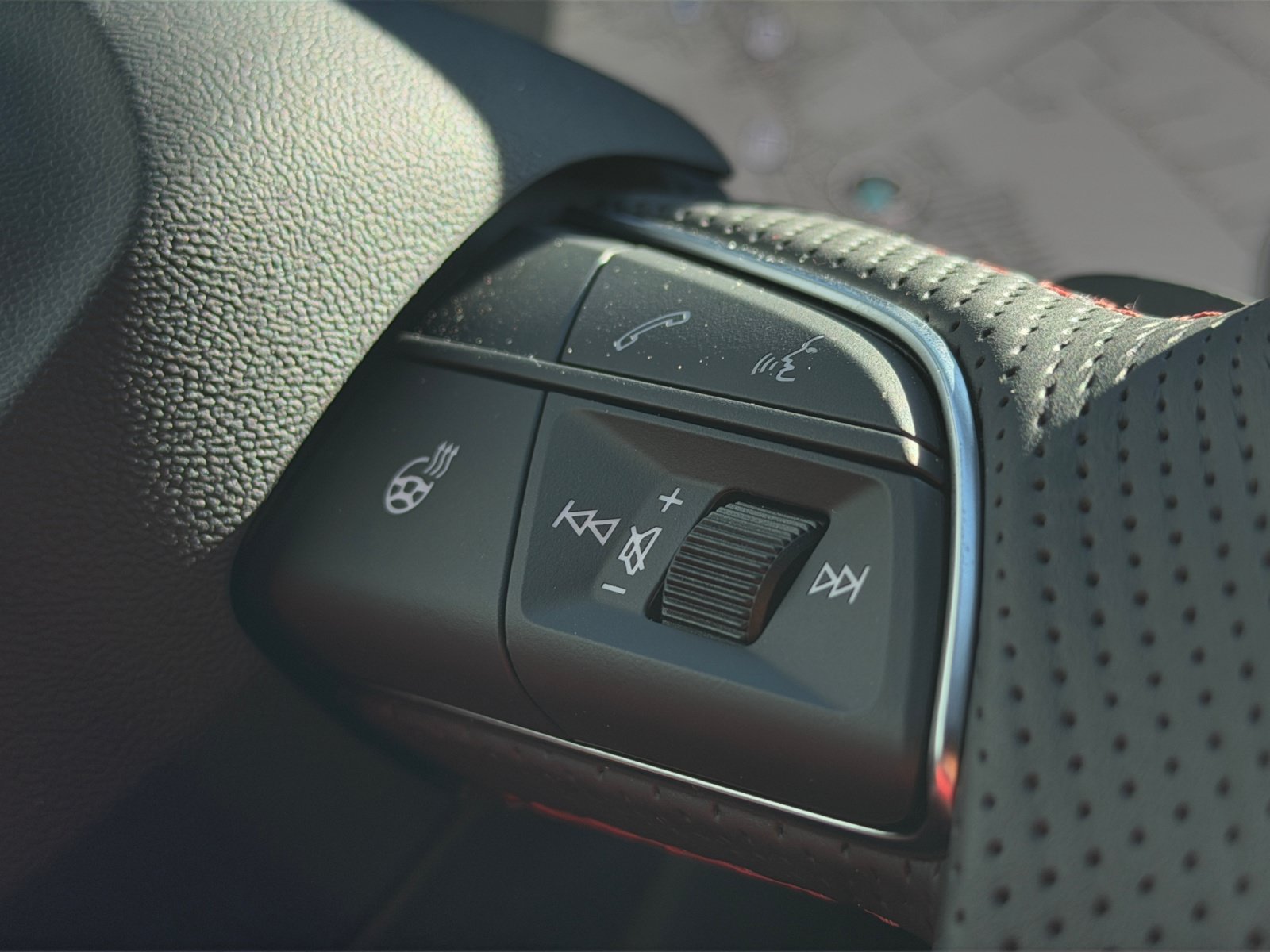New 2025 Audi SQ5 Premium Plus AWD/4WD image 22
