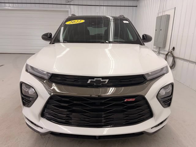Used 2022 Chevrolet TrailBlazer RS w/ Sun and Liftgate Package AWD/4WD image 2