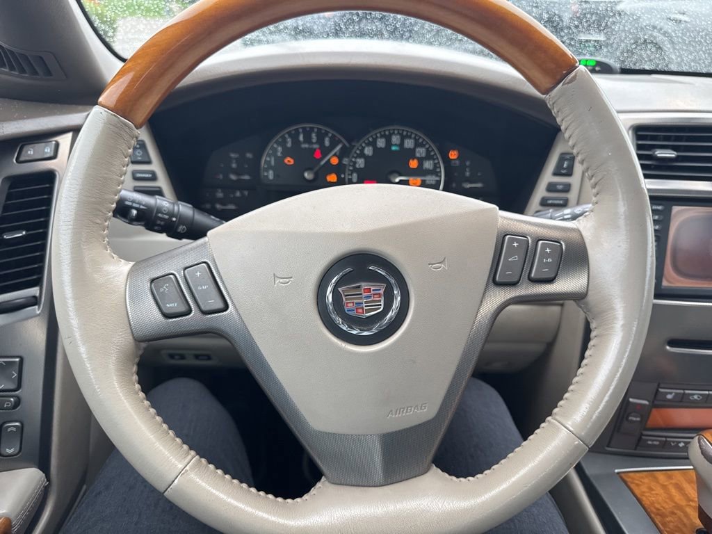 Used 2005 Cadillac XLR RWD image 10