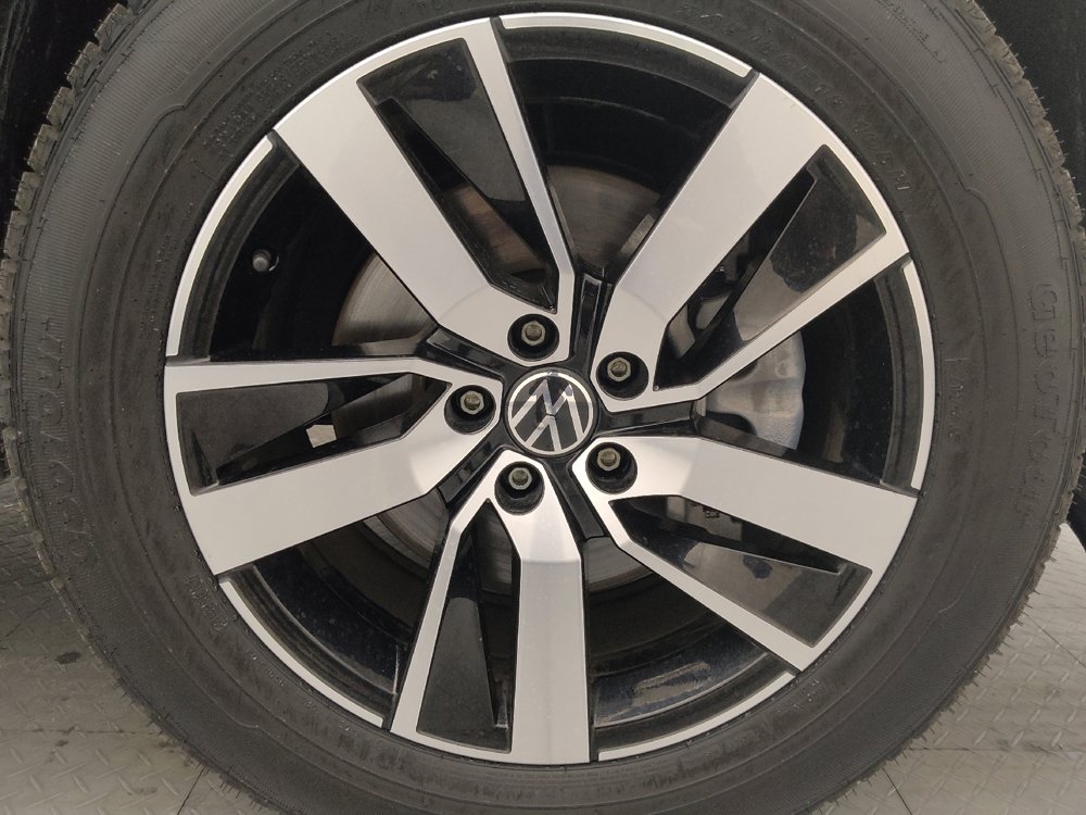 Used 2023 Volkswagen Atlas SE image 31