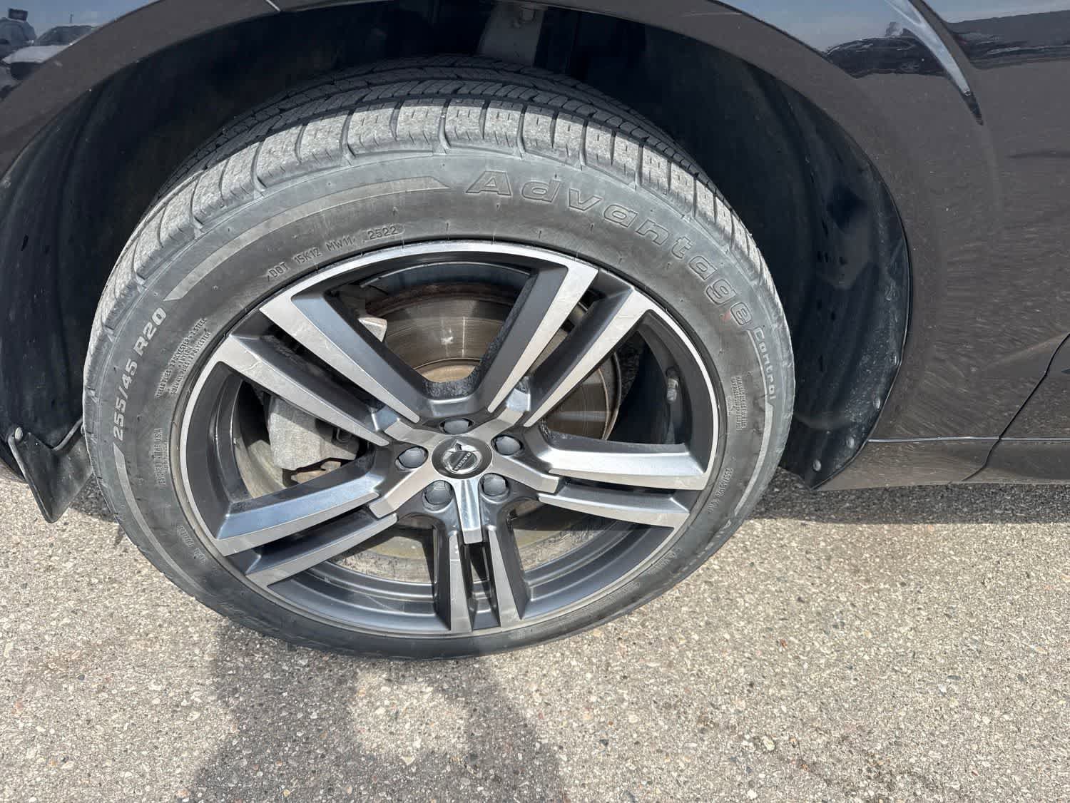 Used 2019 Volvo XC60 T6 Momentum w/ Premium Package AWD/4WD image 8