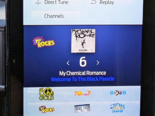 Used 2020 Ford Explorer Platinum w/ Premium Technology Package image 20